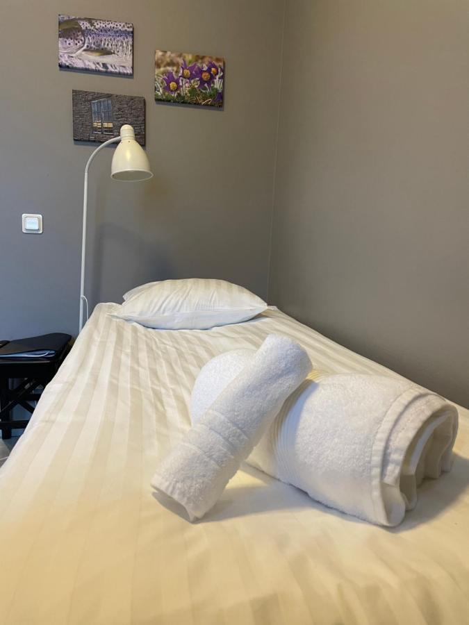 Broholm Bed&Breakfast Lidköping Esterno foto