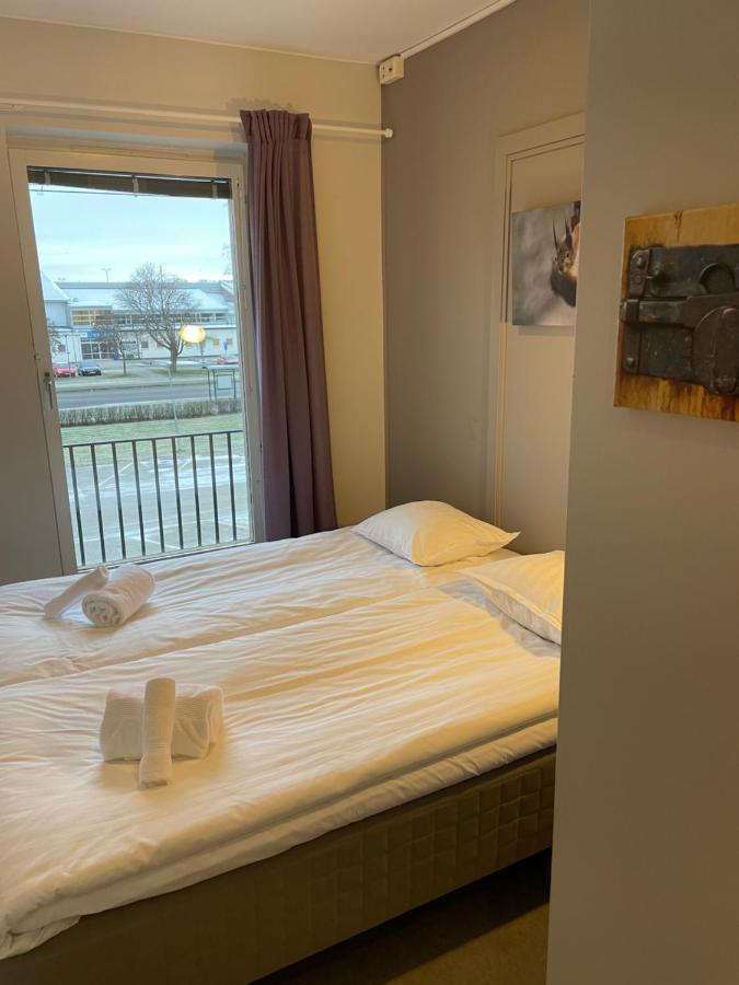 Broholm Bed&Breakfast Lidköping Esterno foto