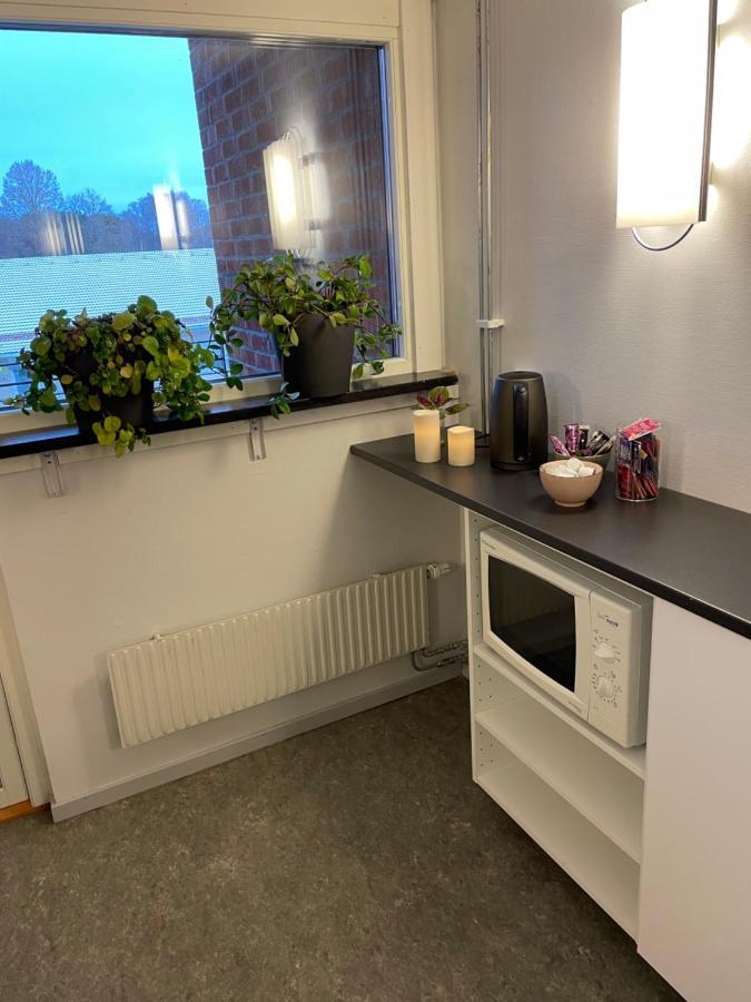 Broholm Bed&Breakfast Lidköping Esterno foto