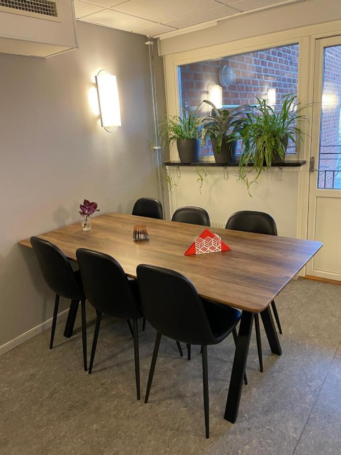 Broholm Bed&Breakfast Lidköping Esterno foto